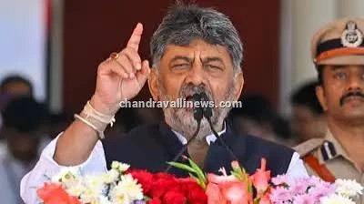 ಹೈಕೋರ್ಟ್ ವೃತ್ತದಲ್ಲಿ ರಾತ್ರೋರಾತ್ರಿ ಸಿದ್ದರಾಮಯ್ಯ ಮೂರ್ತಿ ಪ್ರತಿಷ್ಠಾಪನೆ: ಪಾಲಿಕೆಯಿಂದ ಕ್ಷಿಪ್ರ ತೆರವು!