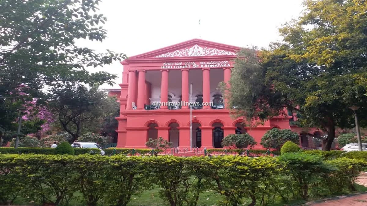 ರೇಣುಕಸ್ವಾಮಿ ಕೊಲೆ ಪ್ರಕರಣ: ಪಾಟಿ ಸವಾಲು ವೇಳೆ ನಟ ದರ್ಶನ್‌ಗೆ ಹೈಕೋರ್ಟ್‌ನಿಂದ ಖುದ್ದು ಹಾಜರಾತಿಗೆ ಅನುಮತಿ!