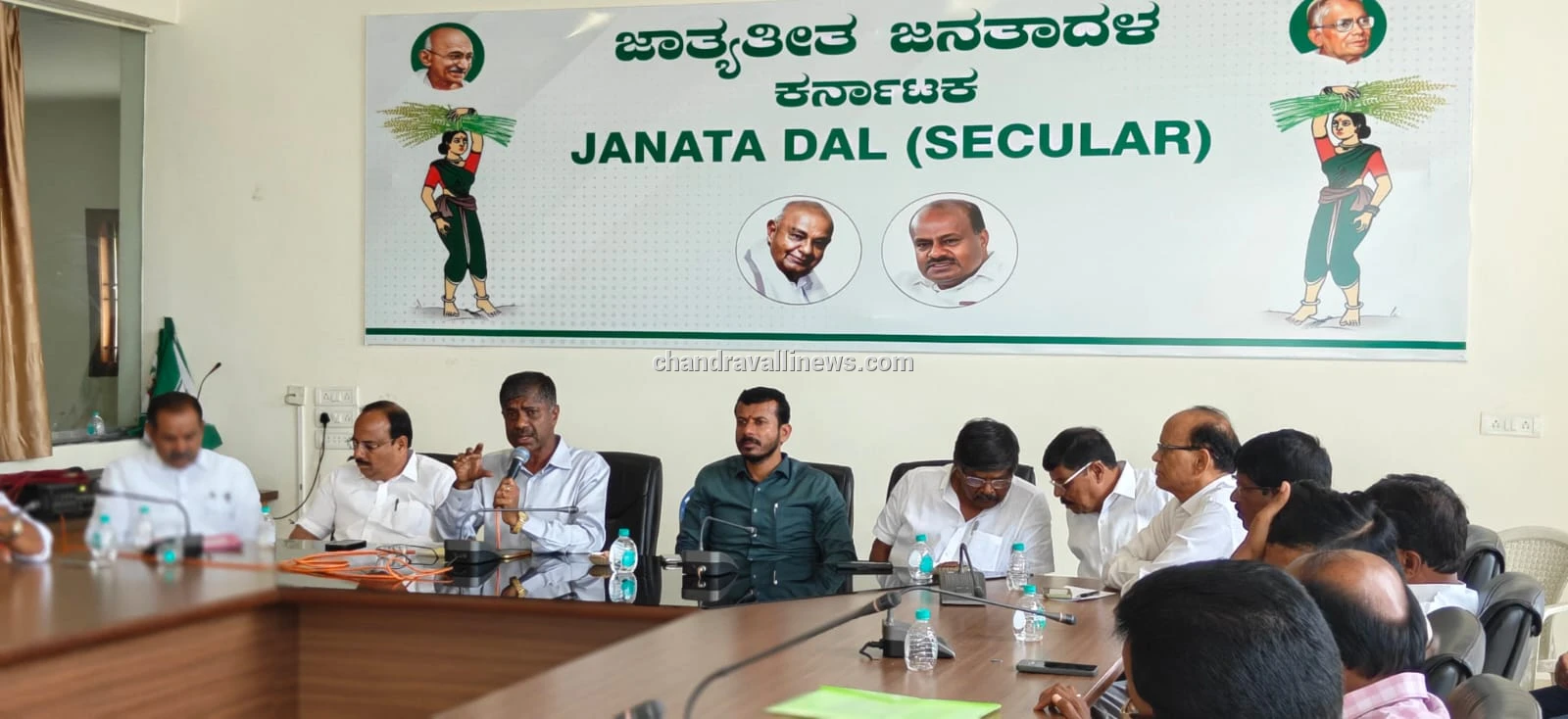 ಬರ ಪರಿಹಾರ ಹಾಗೂ ಪಕ್ಷ ಸಂಘಟನೆಗೆ ಜೆಡಿಎಸ್ ಬ್ಲೂಪ್ರಿಂಟ್: ಜೆ.ಪಿ. ಭವನದಲ್ಲಿ ಕೋರ್ ಕಮಿಟಿ ಮಹತ್ವದ ಸಭೆ