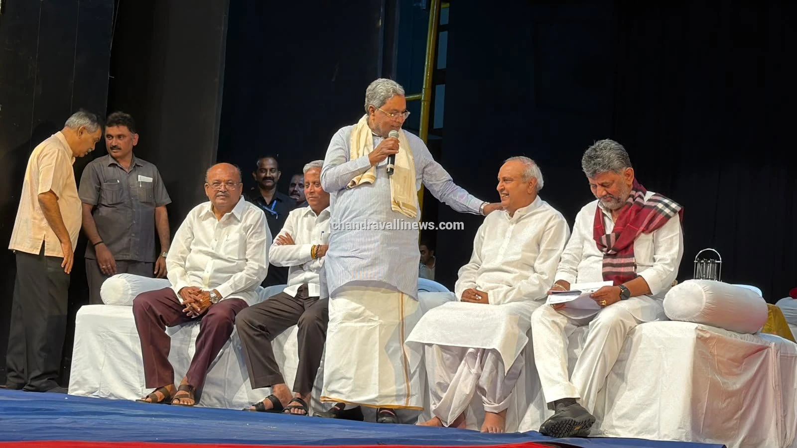 ಚಂದ್ರು ಅವರು ಶಾಶ್ವತ ಮುಖ್ಯಮಂತ್ರಿ, ಅವರಿಗೆ ಮಾಜಿ ಪದವಿಲ್ಲ: ಸಿದ್ದರಾಮಯ್ಯ ಬಣ್ಣನೆ