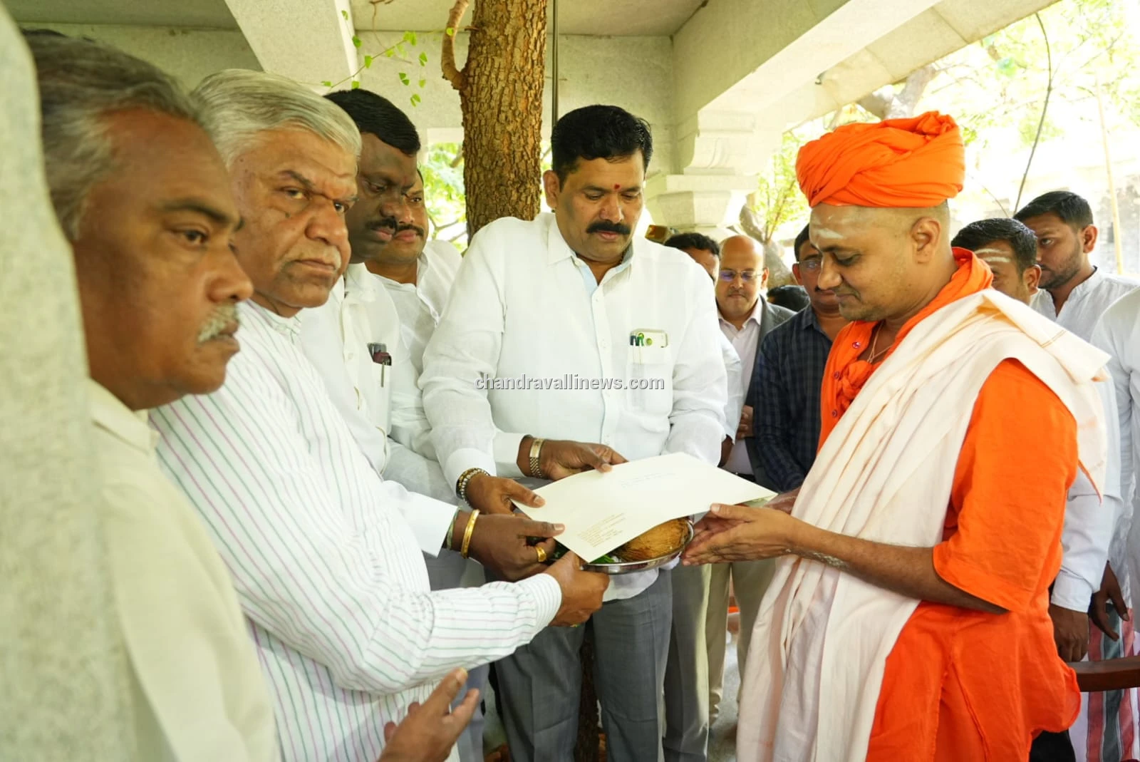 ದಸರಾ ಉದ್ಘಾಟನೆಗೆ ಗವಿಸಿದ್ದೇಶ್ವರ ಶ್ರೀಗಳಿಗೆ ಅಧಿಕೃತ ಆಹ್ವಾನ: ಸಚಿವ ಶಿವರಾಜ್ ತಂಗಡಗಿ  