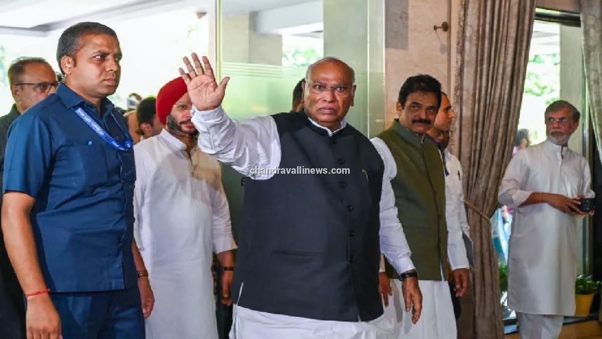 ಚುನಾವಣಾ ಆಯೋಗ ಪ್ರಜಾಪ್ರಭುತ್ವದ ಮೂಲಾಧಾರವನ್ನೇ ಅಲುಗಾಡಿಸುತ್ತಿದೆ: ಮಲ್ಲಿಕಾರ್ಜುನ ಖರ್ಗೆ