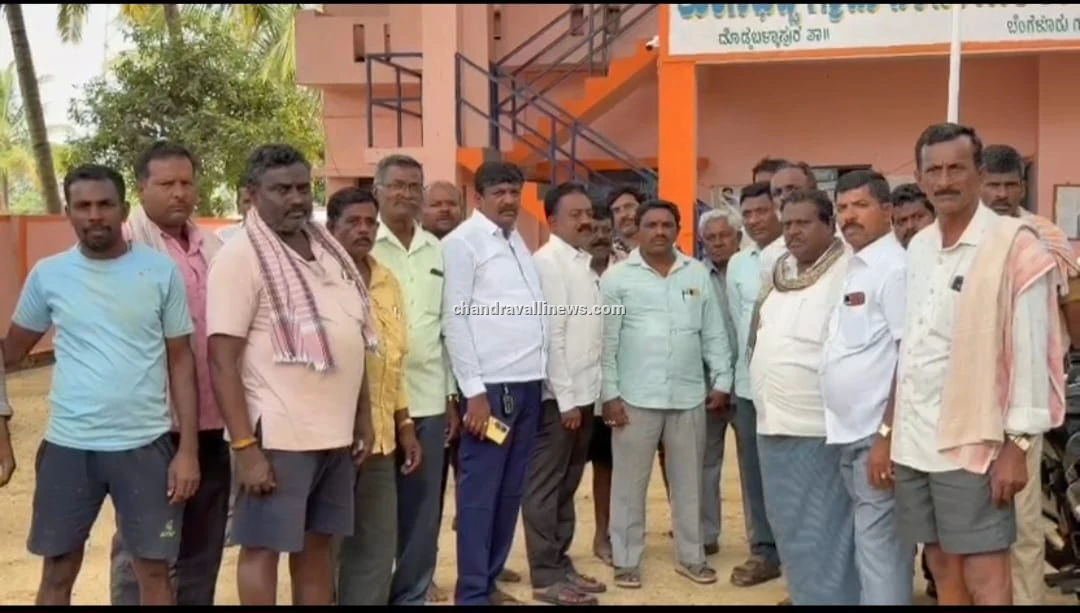 ಗ್ರಾಮ ಪಂಚಾಯ್ತಿ ಅವ್ಯವಸ್ಥೆ ವಿರುದ್ಧ ಸಾರ್ವಜನಿಕರ ಆಕ್ರೋಶ